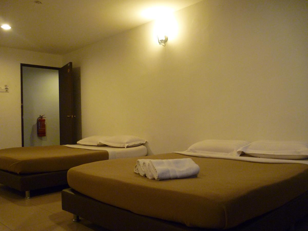 Best One Hotel Malacca Bagian luar foto