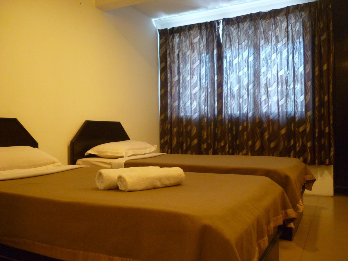 Best One Hotel Malacca Bagian luar foto