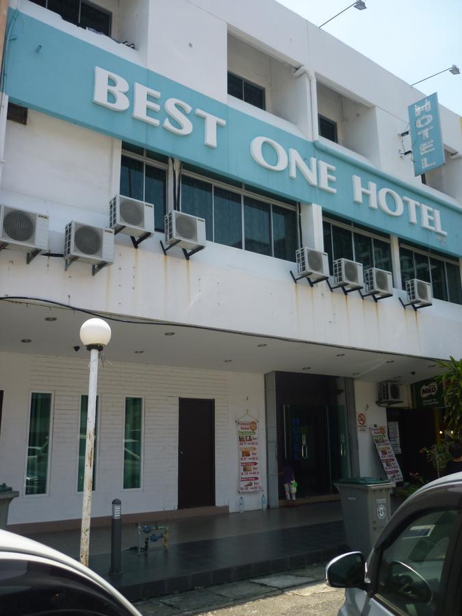 Best One Hotel Malacca Bagian luar foto